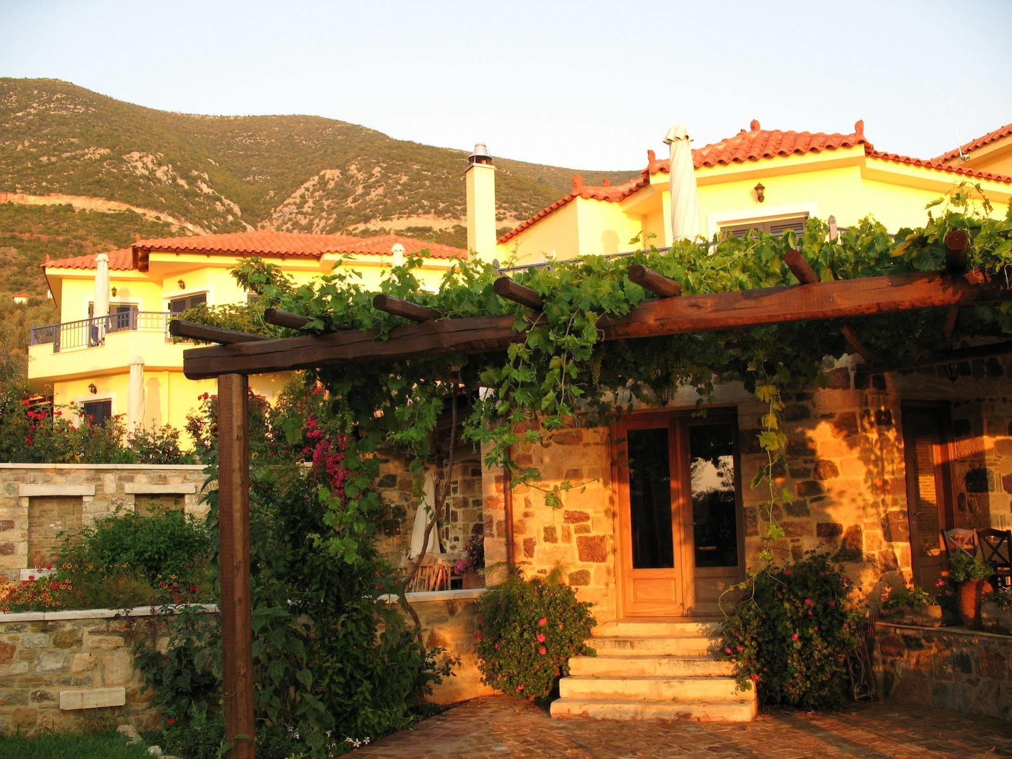 Angelica Villas Hotel Apartments Epidaurus ภายนอก รูปภาพ