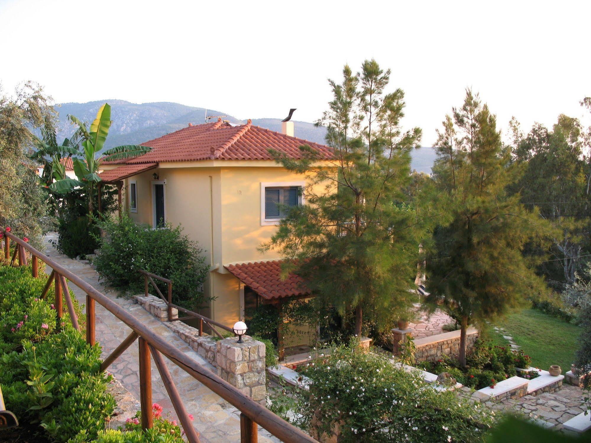 Angelica Villas Hotel Apartments Epidaurus ภายนอก รูปภาพ