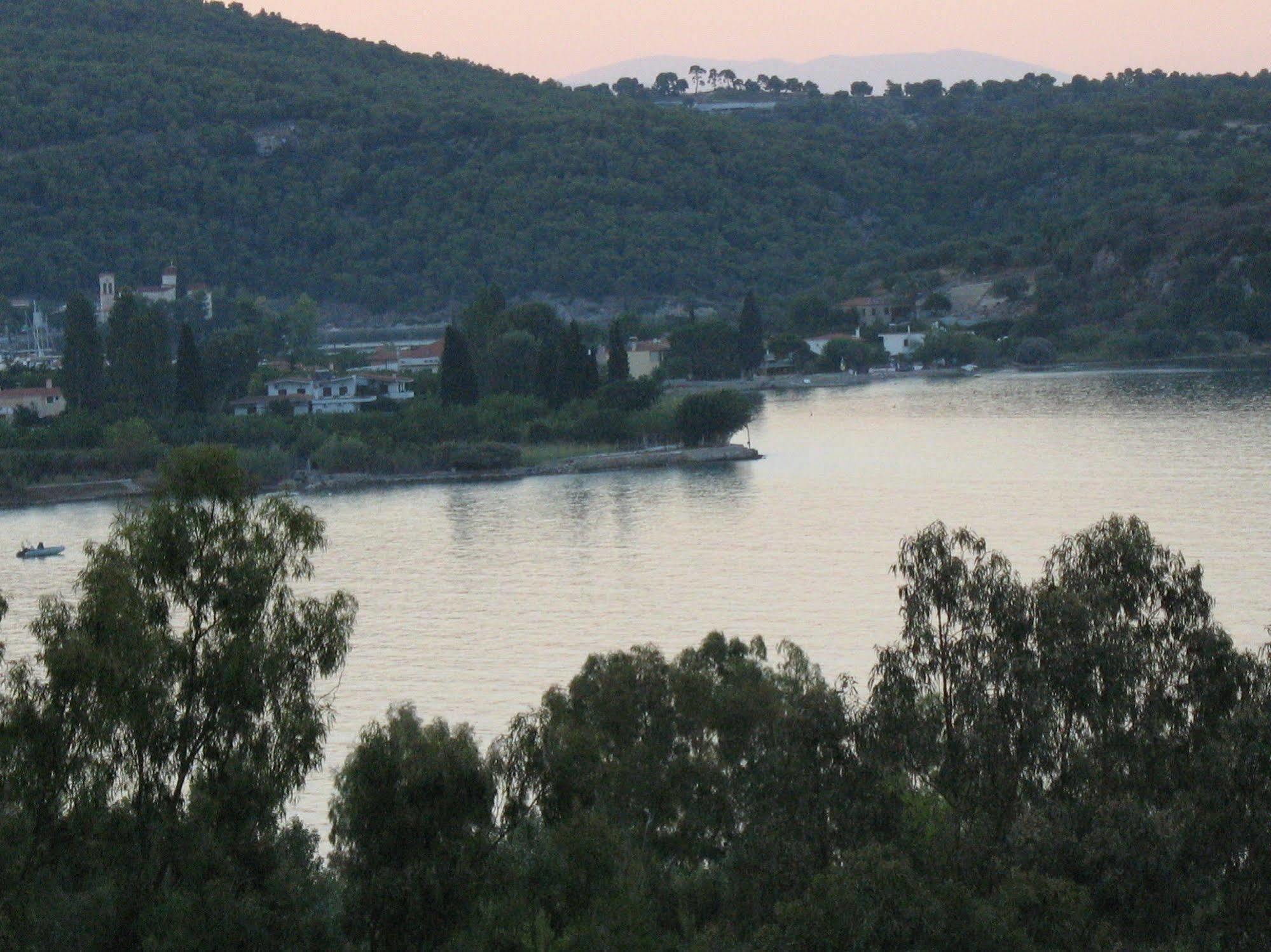 Angelica Villas Hotel Apartments Epidaurus ภายนอก รูปภาพ